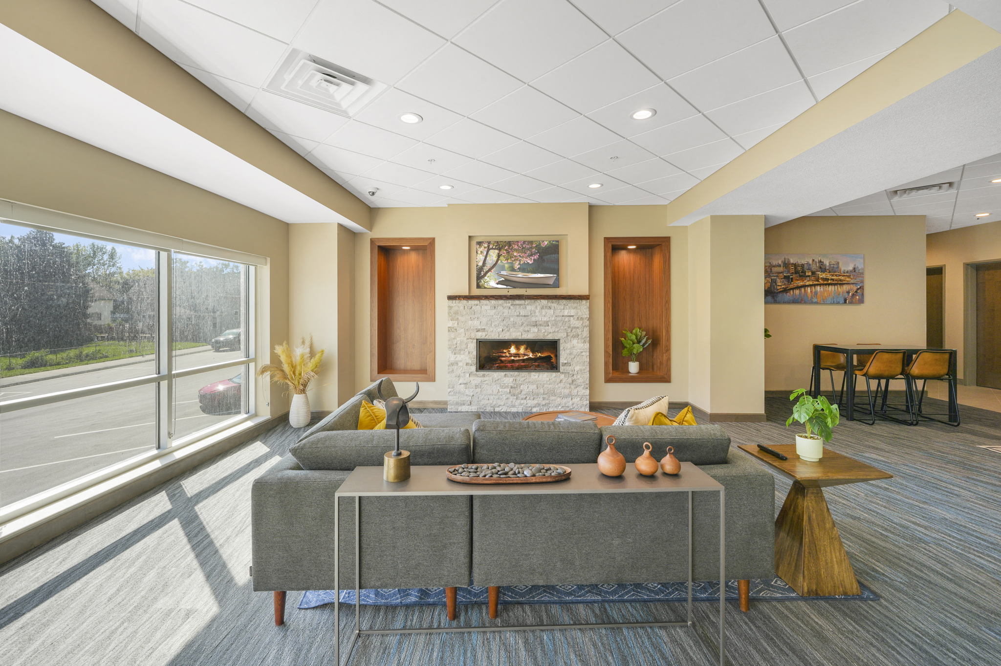 Shakopee Flats is a similar property to The Triple Crown Residences At Canterbury Bldg 1 located in Shakopee